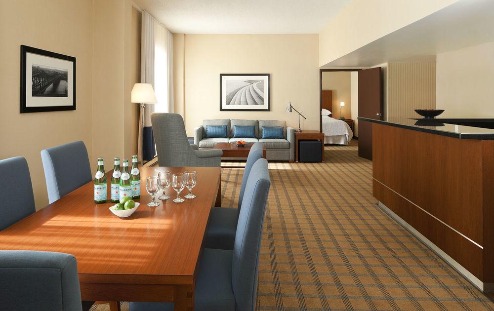 Four Points By Sheraton Hotel & Conference Centre Gatineau-Ottawa Esterno foto