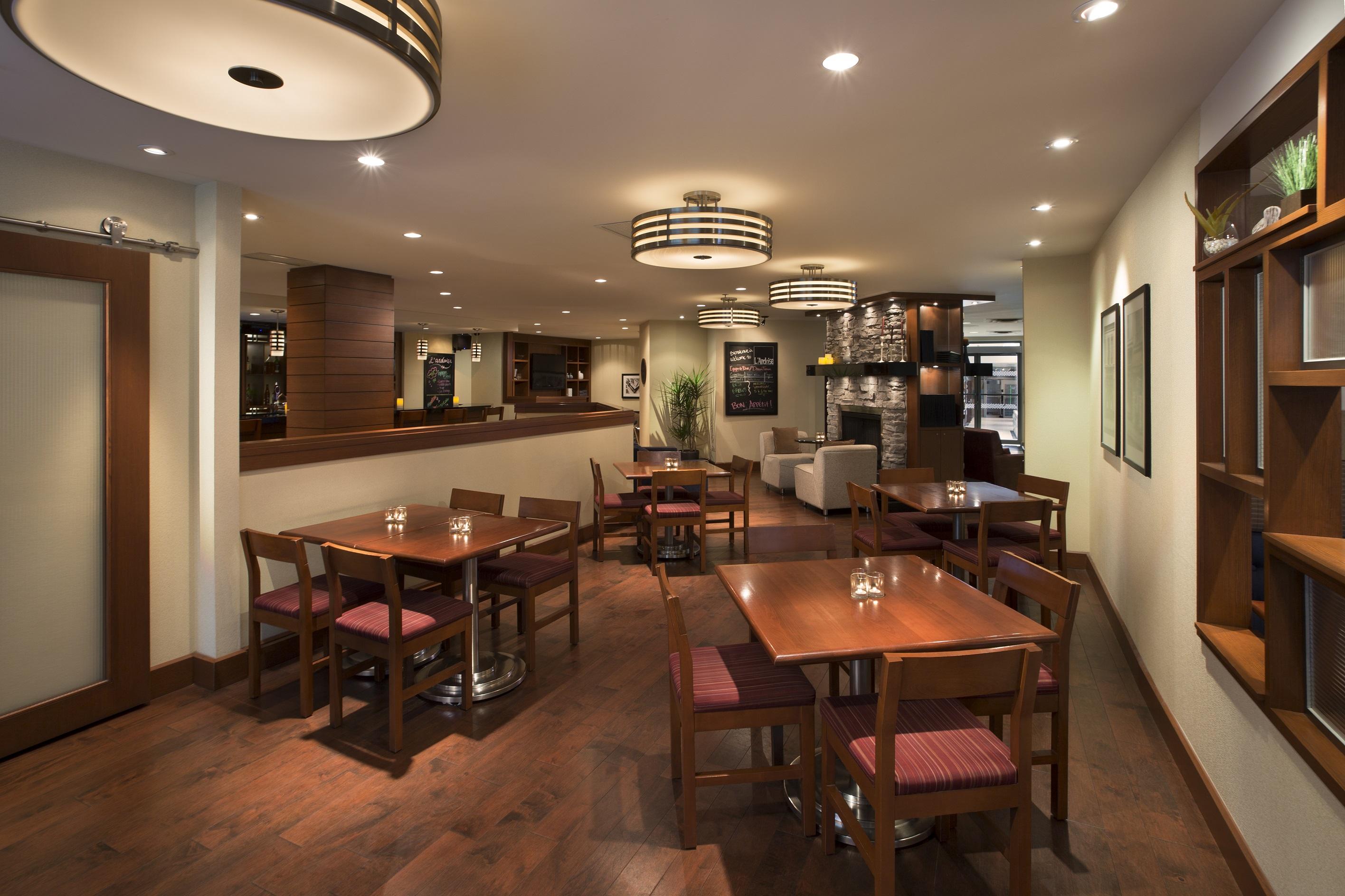 Four Points By Sheraton Hotel & Conference Centre Gatineau-Ottawa Esterno foto