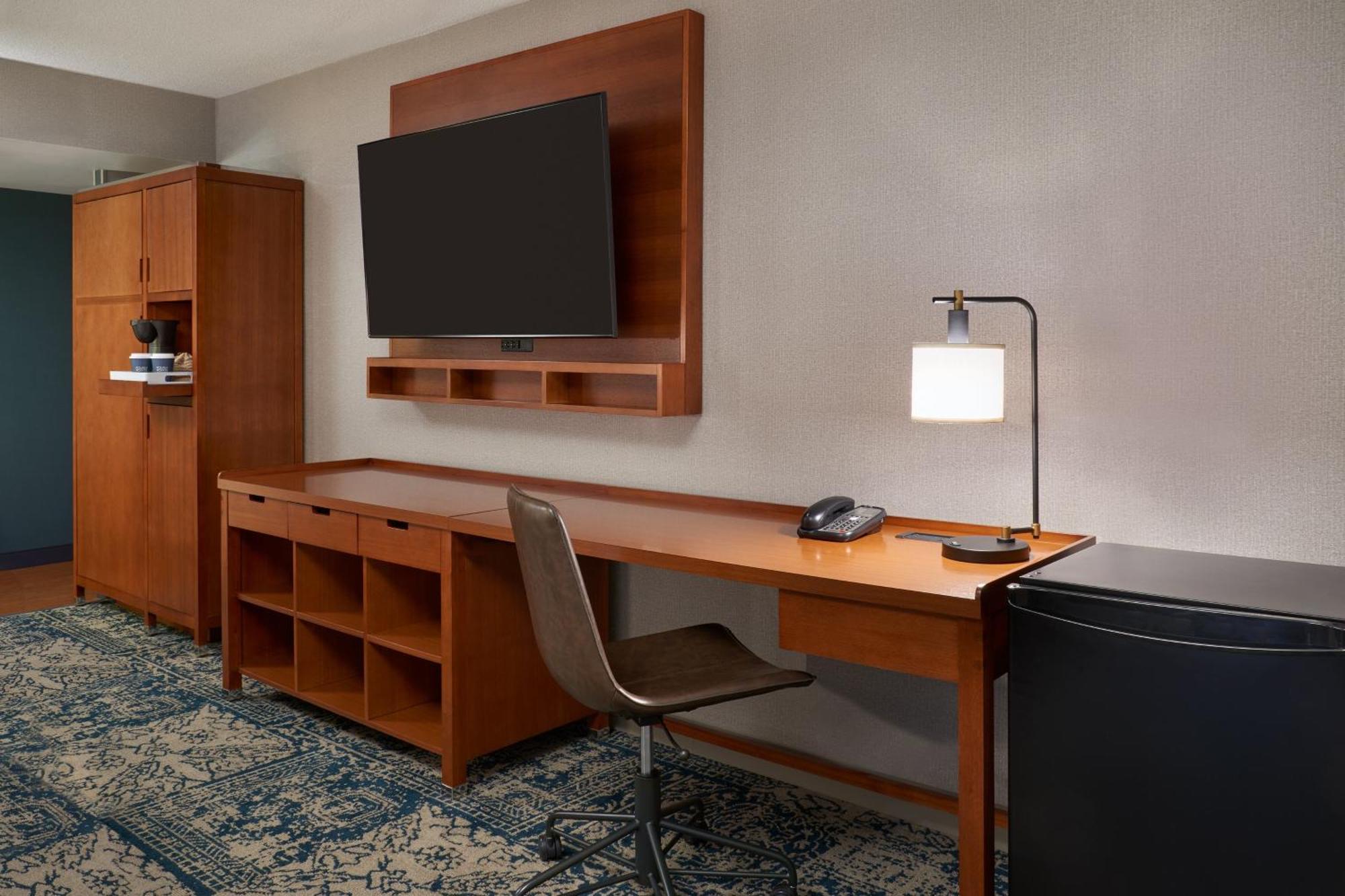 Four Points By Sheraton Hotel & Conference Centre Gatineau-Ottawa Esterno foto