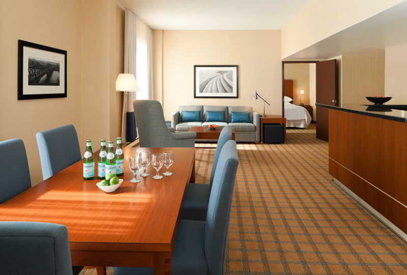Four Points By Sheraton Hotel & Conference Centre Gatineau-Ottawa Esterno foto