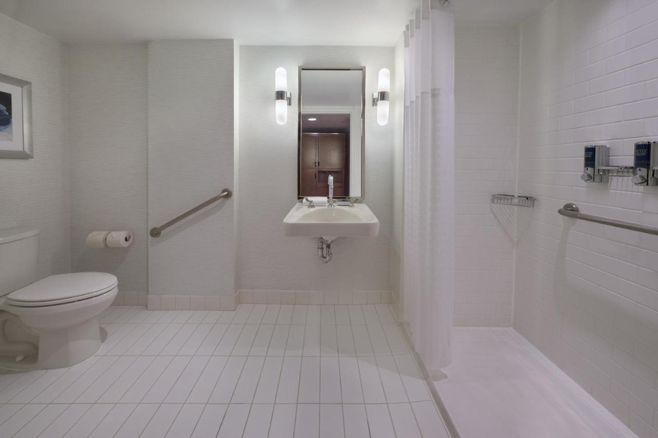 Four Points By Sheraton Hotel & Conference Centre Gatineau-Ottawa Esterno foto
